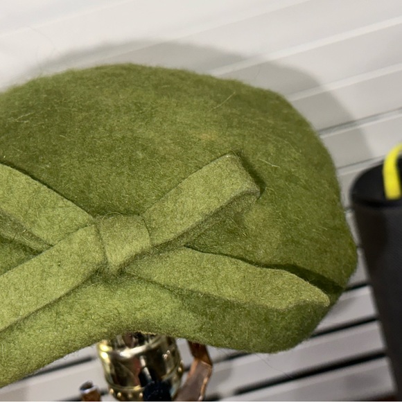 Rare Vintage Women’s fashion hats fur, green velour, brown velour, Black & Gold main image 8